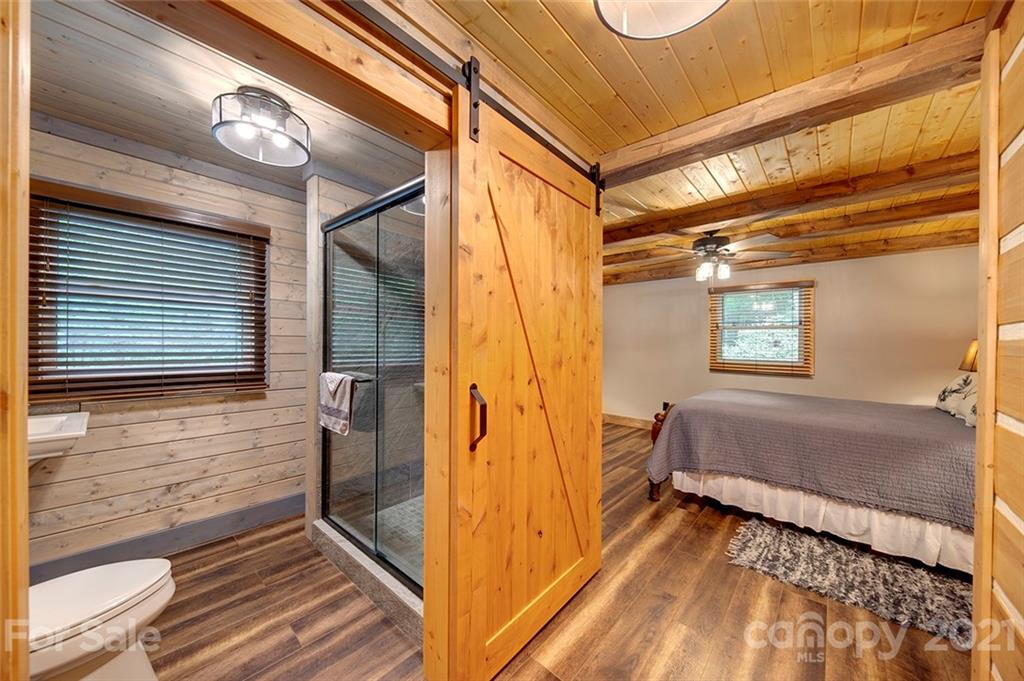 167 Kingfisher Road, Unit 312 Brevard, NC 28712 - Photo 3 of 27 Gallery Image 3