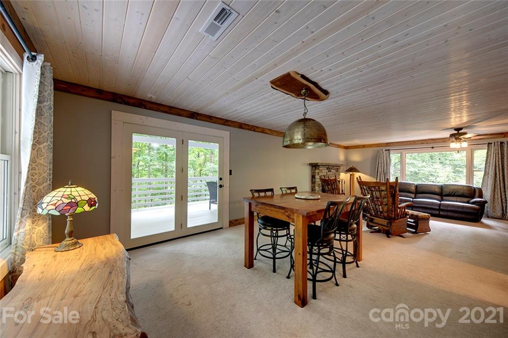 167 Kingfisher Road, Unit 312 Brevard, NC 28712 - Photo 4 of 27 Gallery Image 4