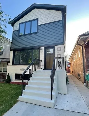 $749,000 | 1638 North Hamlin Avenue, Chicago, IL 60647