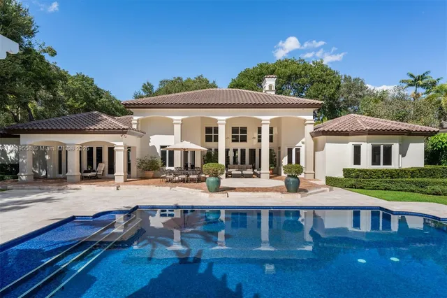 $6,750,000 | 6350 Southwest 92nd Street, Pinecrest, FL 33156