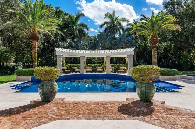 $6,750,000 | 6350 Southwest 92nd Street, Pinecrest, FL 33156