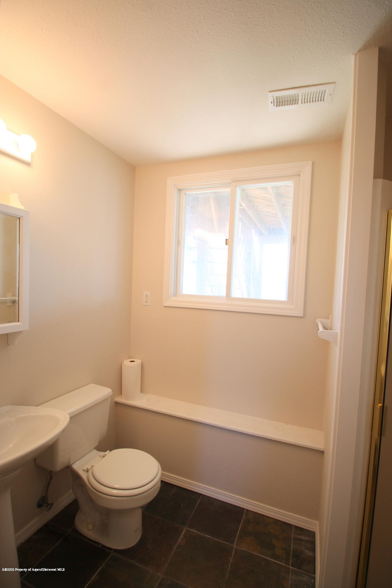 788 Riford Road Craig, CO 81625 - Photo 9 of 18 IMG_1375