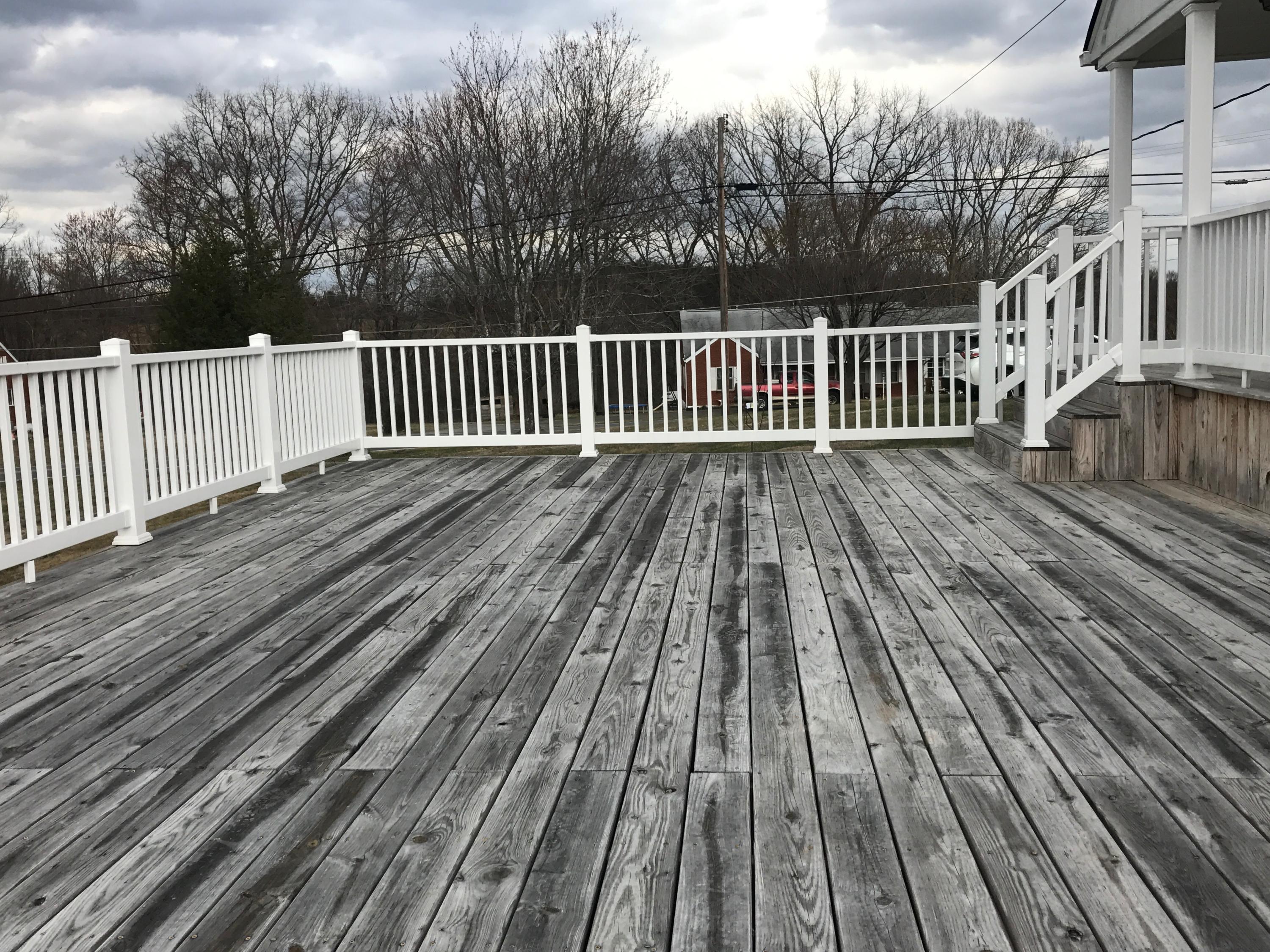 11989 Hardy Road Hardy, VA 24101 - Photo 3 of 4 Deck