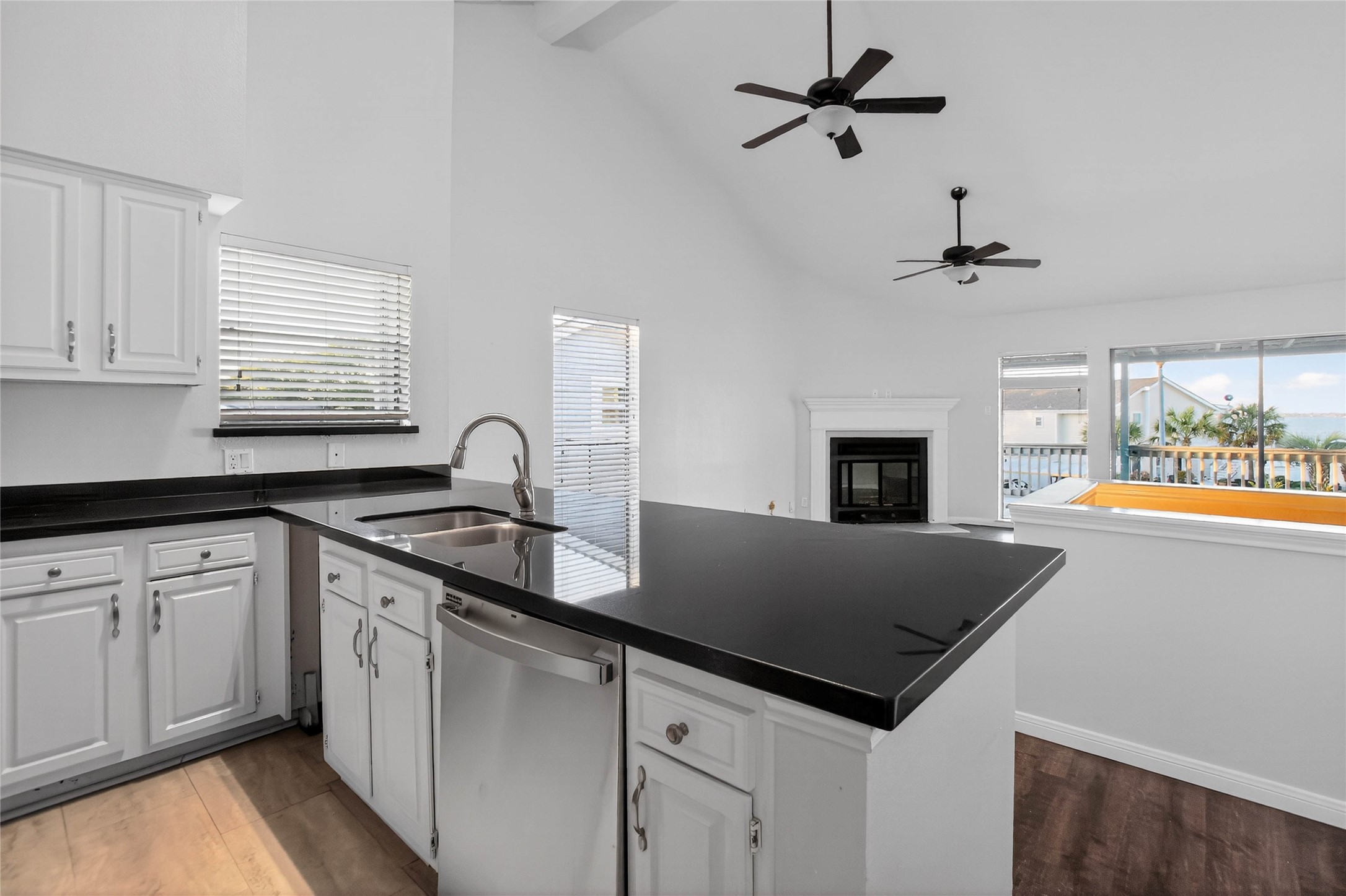 88 Lakeview Village Conroe, TX 77356 - Photo 23 of 50
