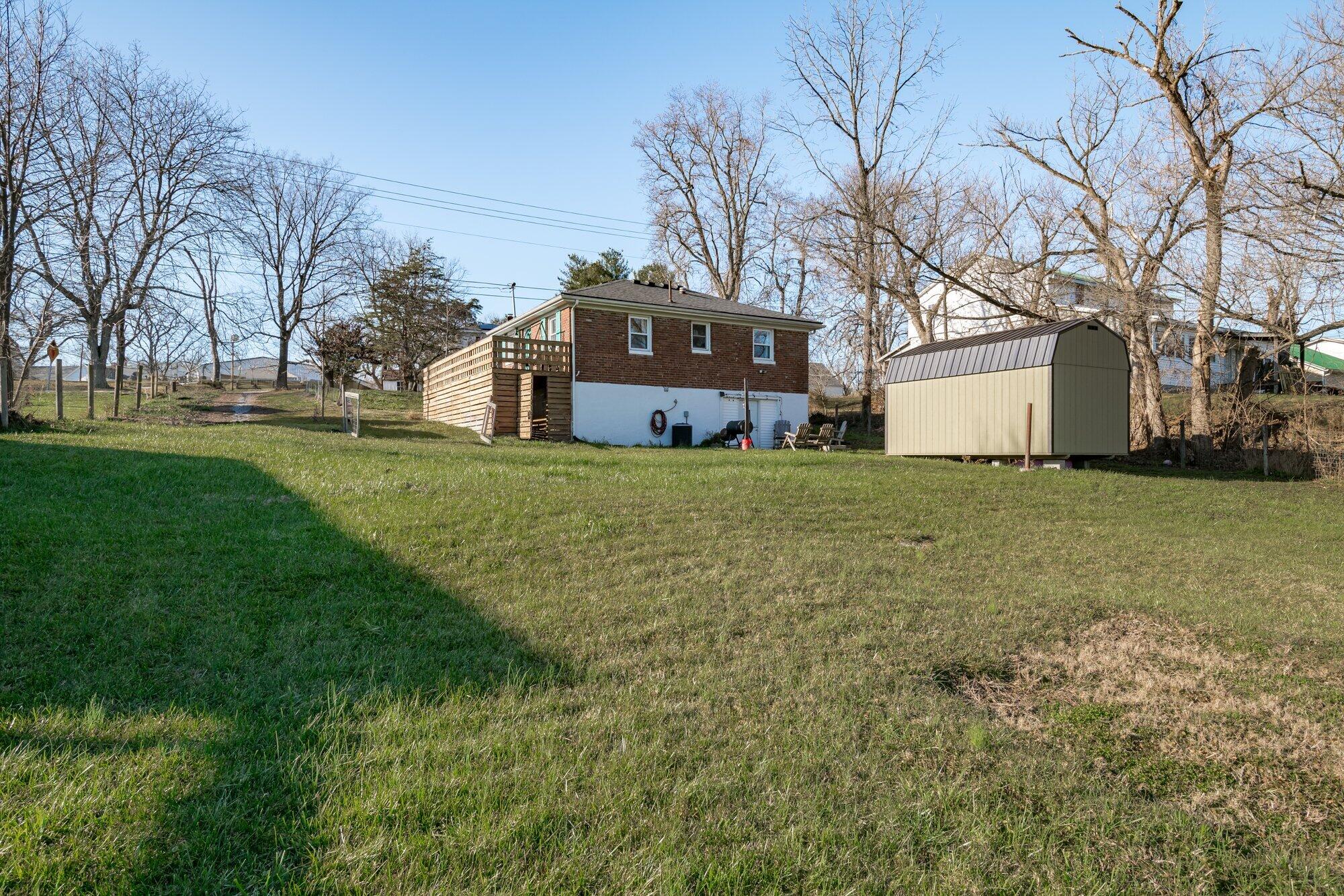 3992 Switzer Road Frankfort, KY 40601 - Photo 19 of 25 3992_switzer_rd_12_11_23-026.jpg-SMALL