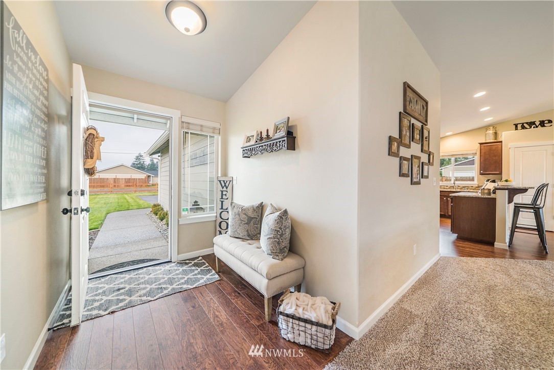 9235 178th Lane Southwest Rochester, WA 98579 - Photo 3 of 25