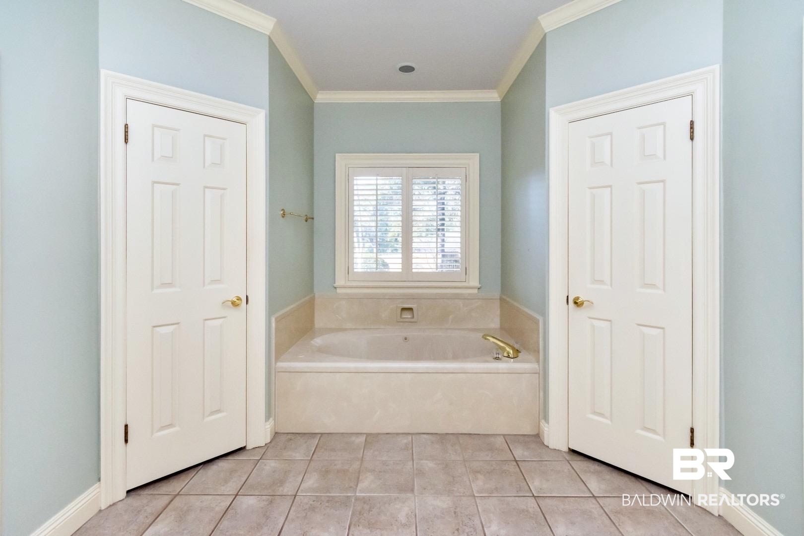 2132 Marchfield Drive South Mobile, AL 36693 - Photo 20 of 29 main bathroom
