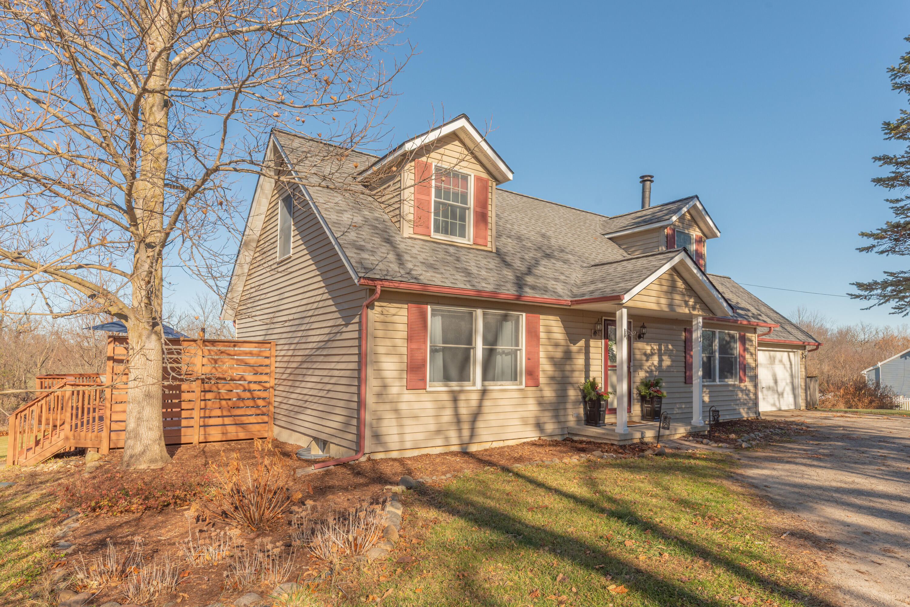 6838 Daly Road Dexter, MI 48130 - Photo 2 of 66 002_22