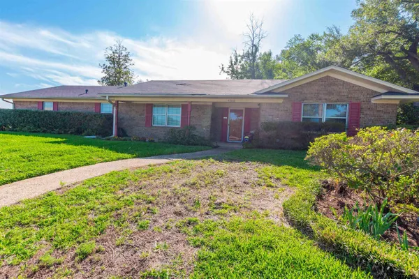 $250,000 | 4600 Newcastle Drive, Tyler, TX 75703