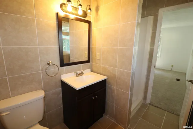 $239,000 | 7902 North Radnor Road, Peoria, IL 61614