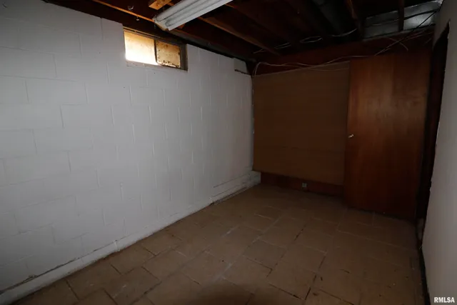 $239,000 | 7902 North Radnor Road, Peoria, IL 61614