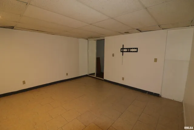 $239,000 | 7902 North Radnor Road, Peoria, IL 61614