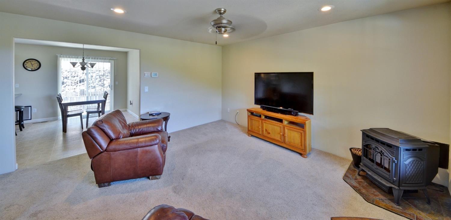 5521 Kane Creek Road Central Point, OR 97502 - Photo 10 of 34 Additional Photo