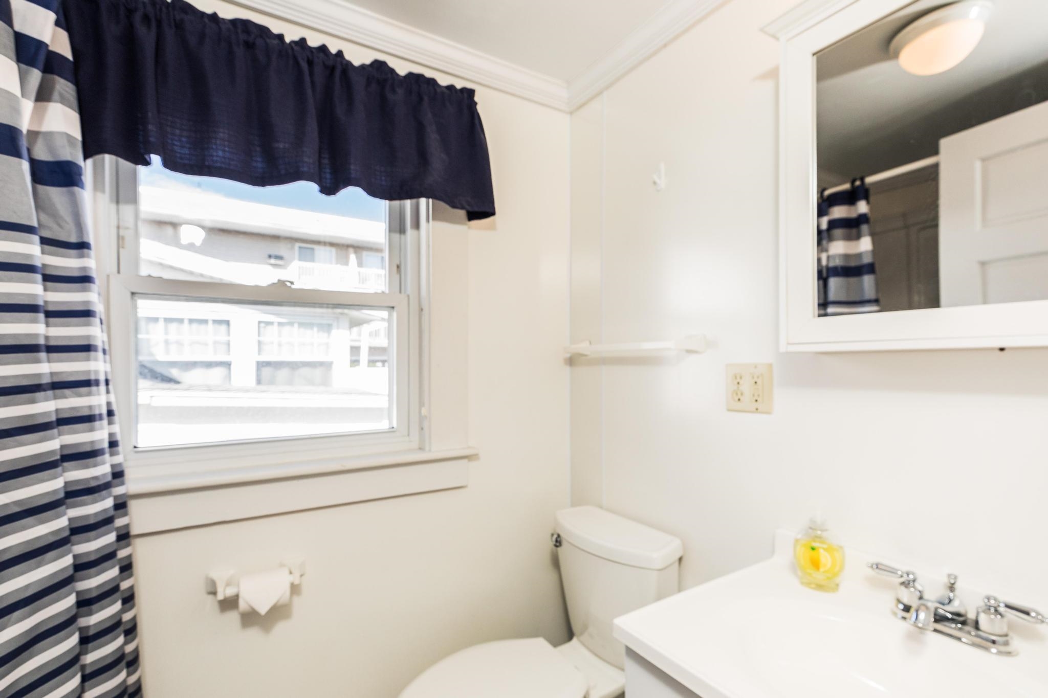 558 Winnacunnet Road Hampton, NH 03842 - Photo 27 of 33