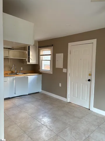 $185,000 | 8 West 8th Street, Greenville, SC 29611