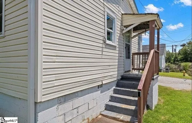 $185,000 | 8 West 8th Street, Greenville, SC 29611