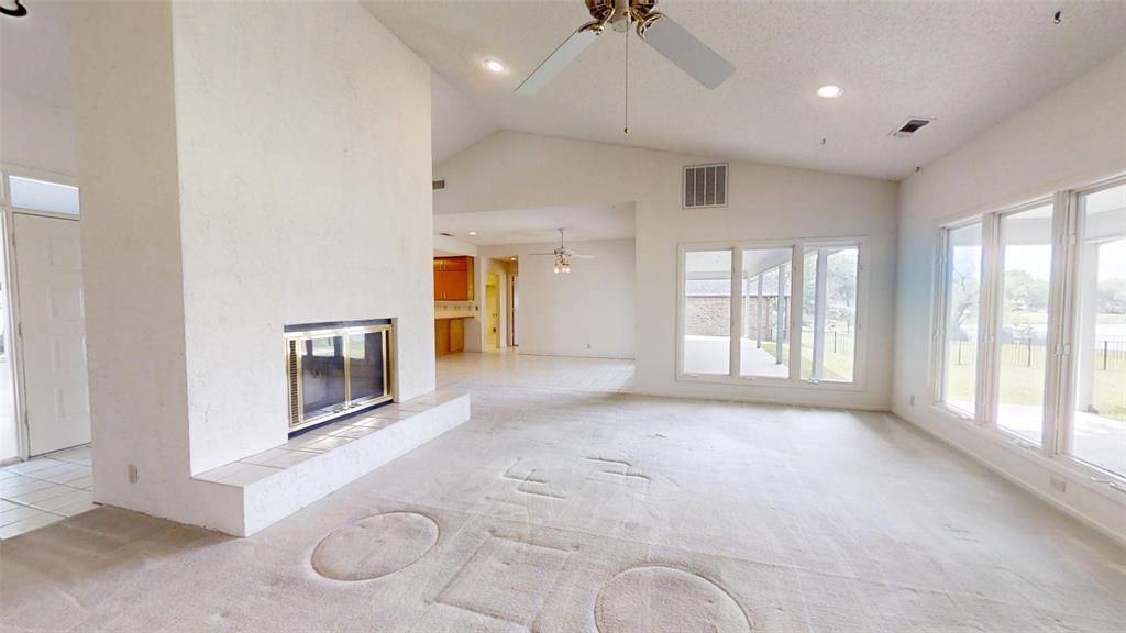 5131 Wedgefield Road Granbury, TX 76049 - Photo 9 of 33