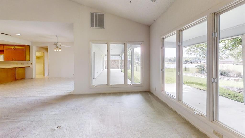 5131 Wedgefield Road Granbury, TX 76049 - Photo 10 of 33