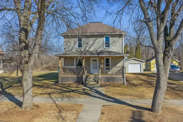 $264,900 | 430 Lavalle Street, Reedsburg, WI 53959