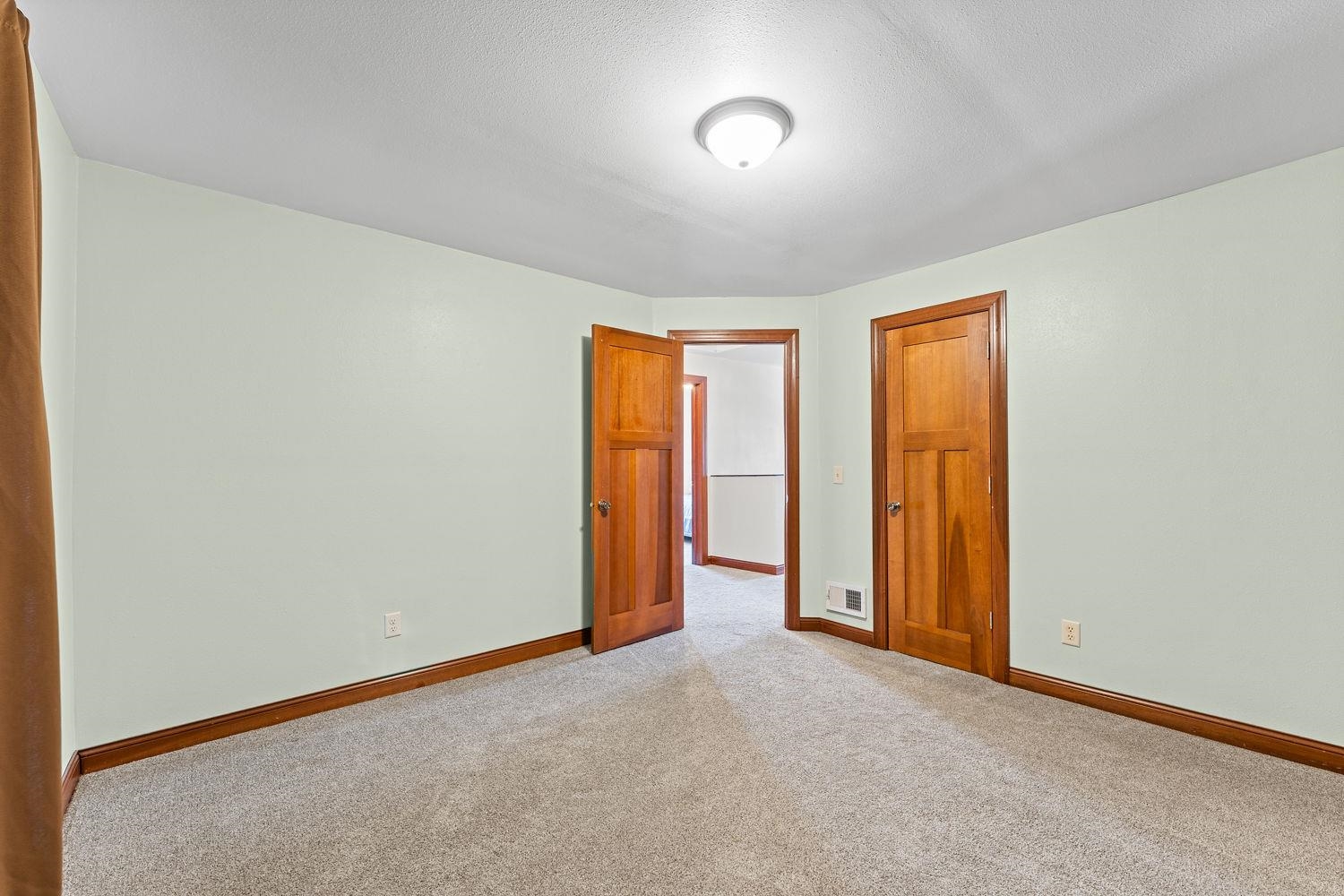 430 Lavalle Street Reedsburg, WI 53959 - Photo 27 of 41