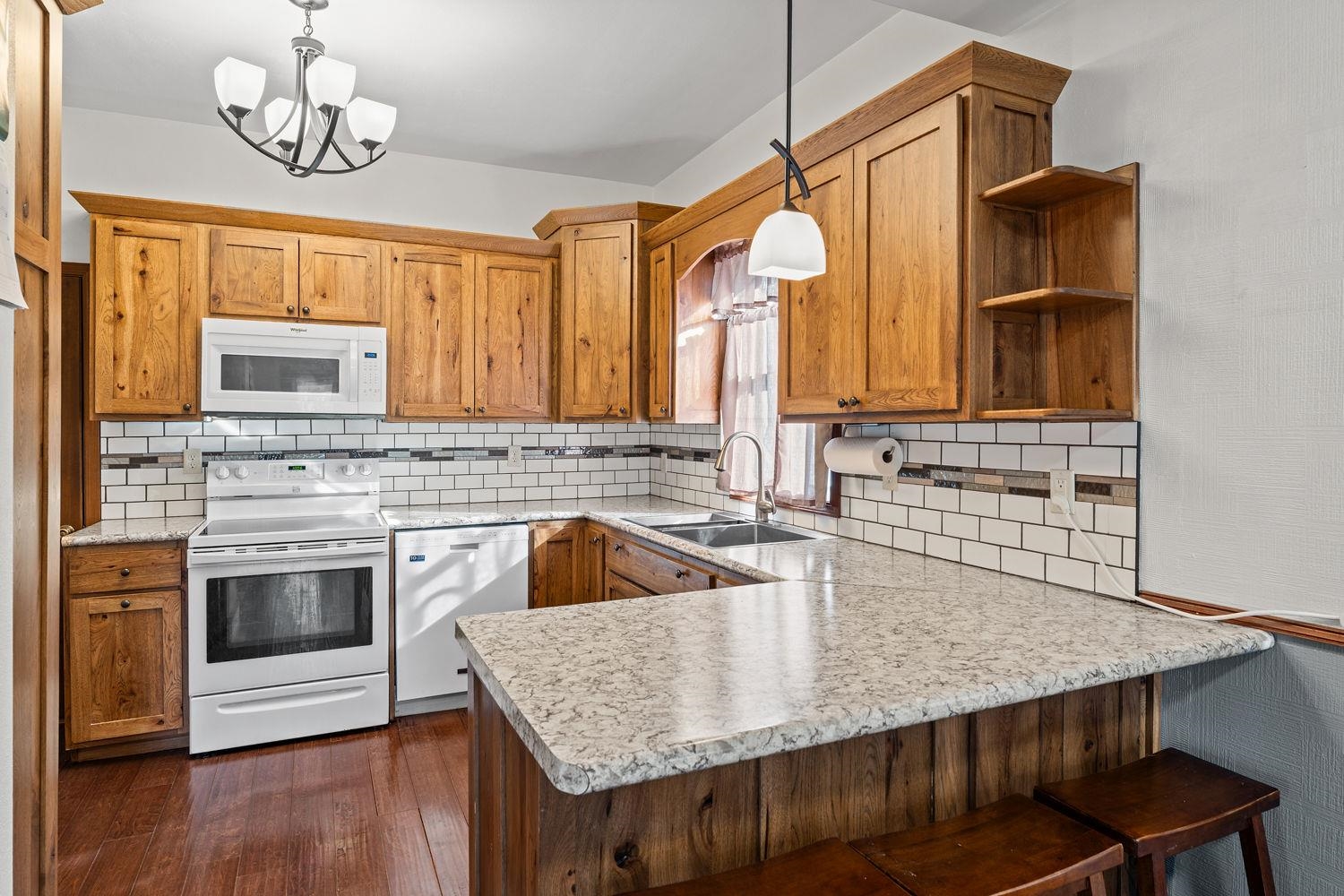 430 Lavalle Street Reedsburg, WI 53959 - Photo 6 of 41