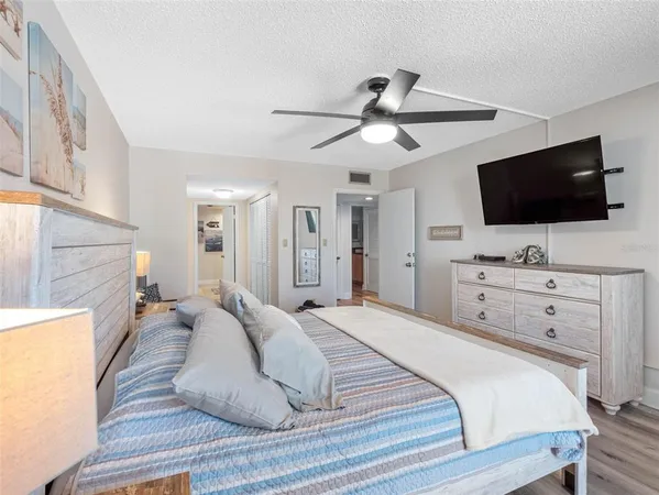 $3,500 | 1460 Gulf Boulevard, Unit 308, Clearwater Beach, FL 33767