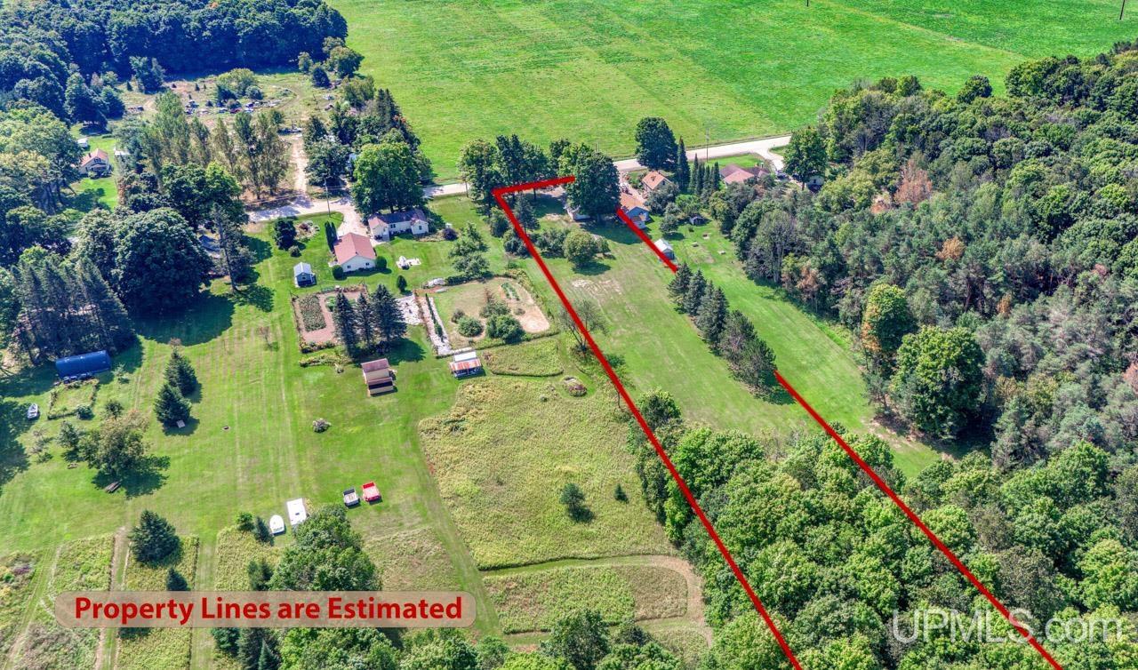 4994 Co Road Gladstone, MI 49837 - Photo 2 of 16