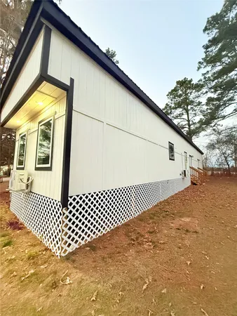 $1,000 | 12090 Canal Street, Unit 2, Willis, TX 77318