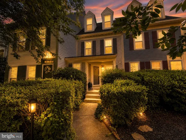 $2,600 | 12821 Mill Brook Court, Woodbridge, VA 22192