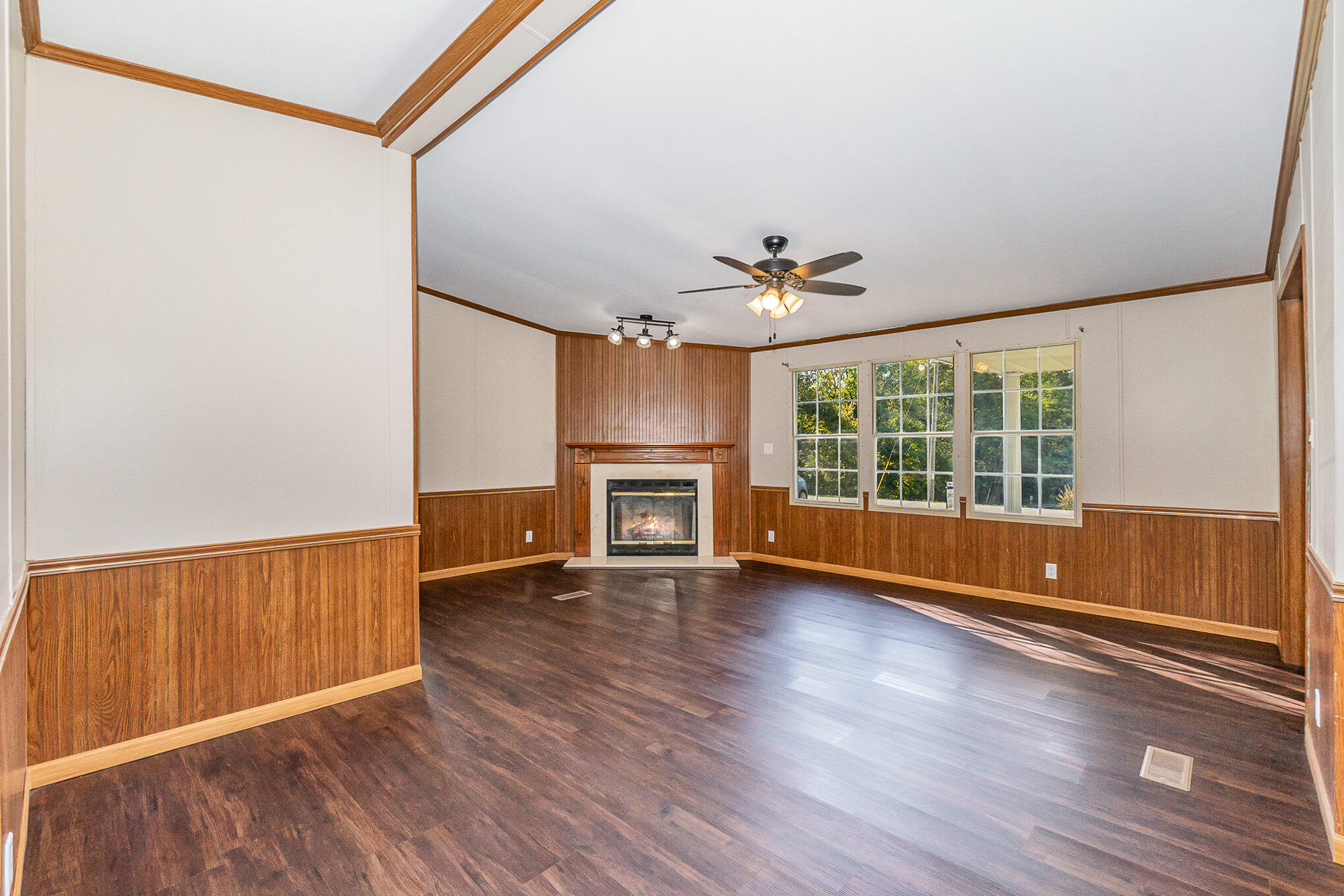 1685 Tapering Pointe Road Glencoe, KY 41046 - Photo 3 of 29 Gallery Image 3