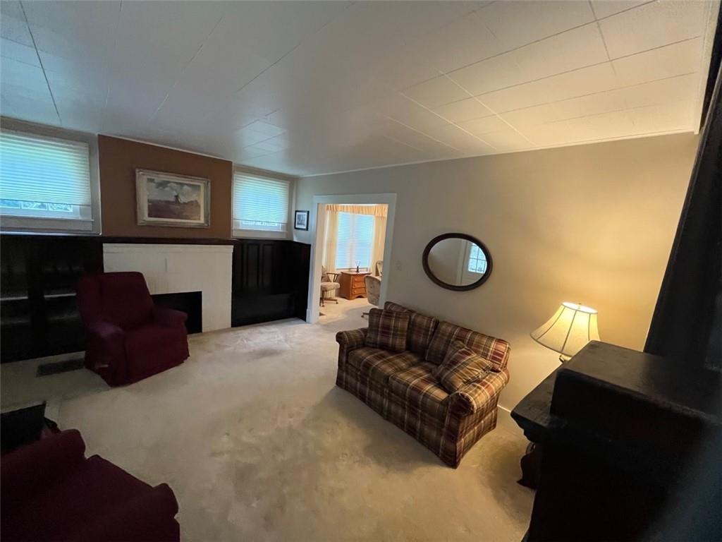 920 Chester Street Springdale, PA 15144 - Photo 5 of 11 Gallery Image 5