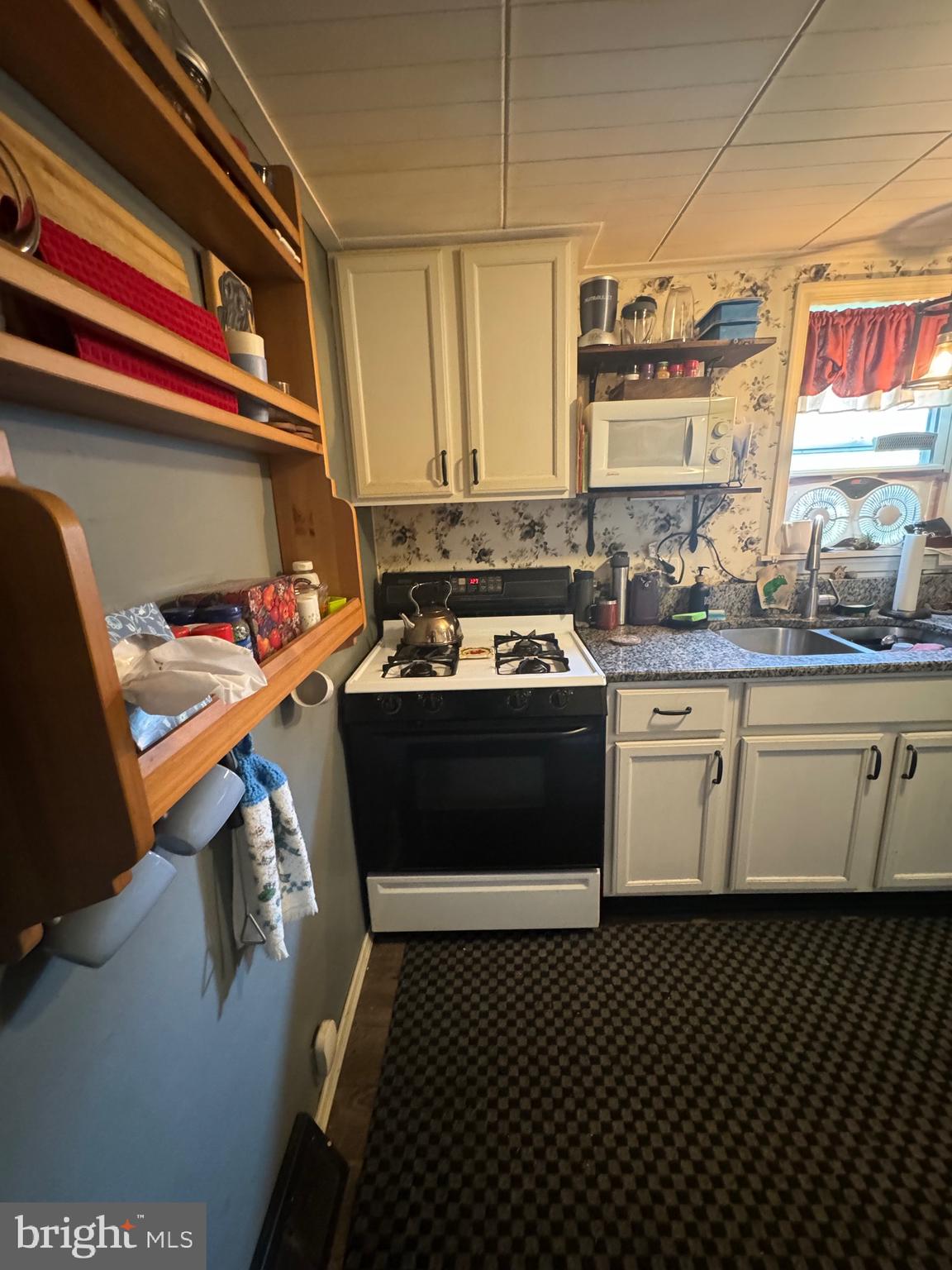 2294 Easton Road Bethlehem, PA 18015 - Photo 26 of 47