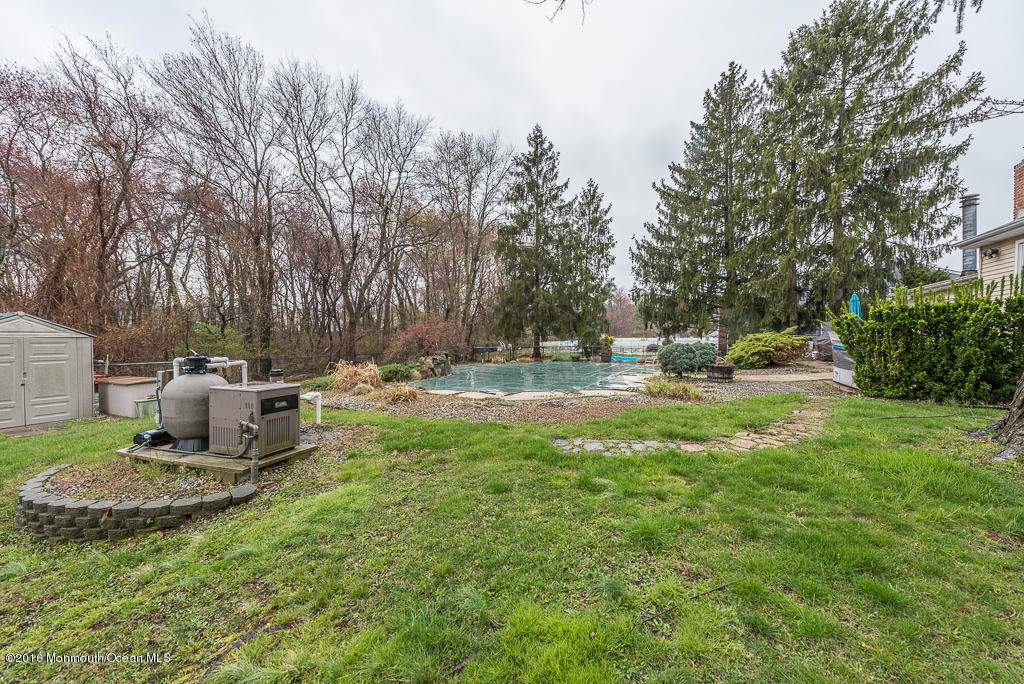 25 North Westfield Road Howell, NJ 07731 - Photo 21 of 25 a view of a park with large trees