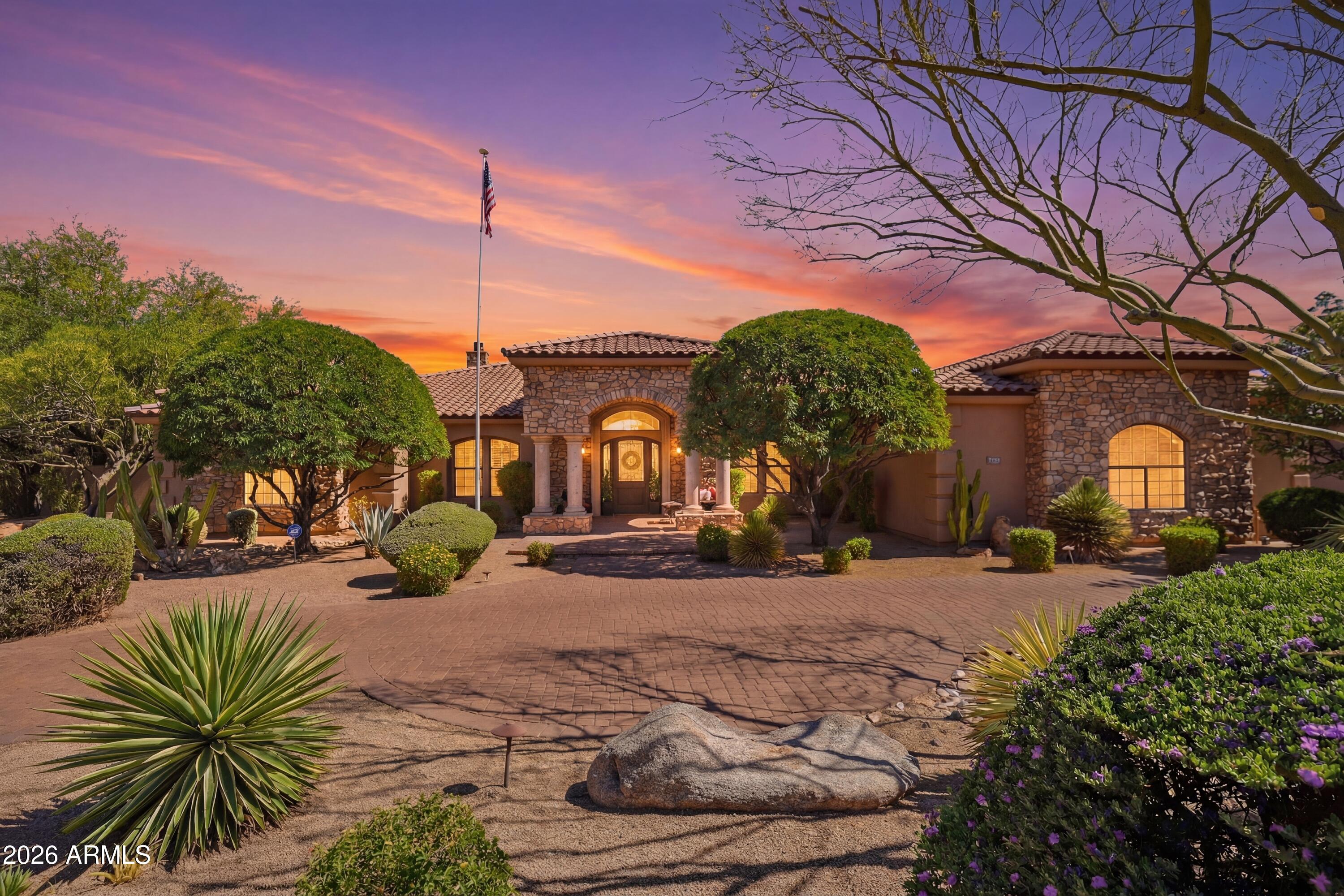 13044 East Cochise Road Scottsdale, AZ 85259 - Photo 1 of 46 VT_ListerPros