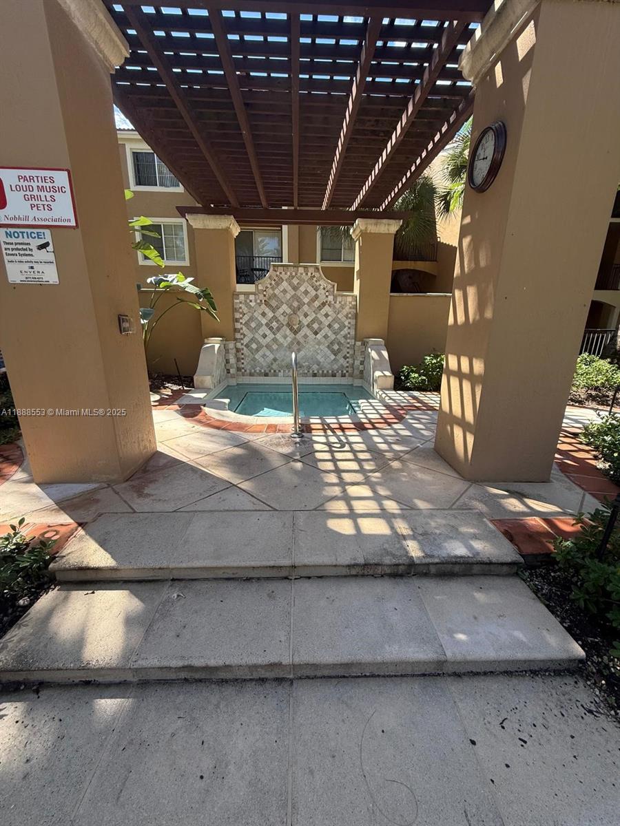 8040 North Nob Hill Road, Unit 105 Tamarac, FL 33321 - Photo 4 of 21