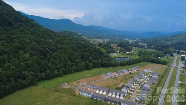 $338,490 | 96 Creekwalk Lane, Waynesville, NC 28785