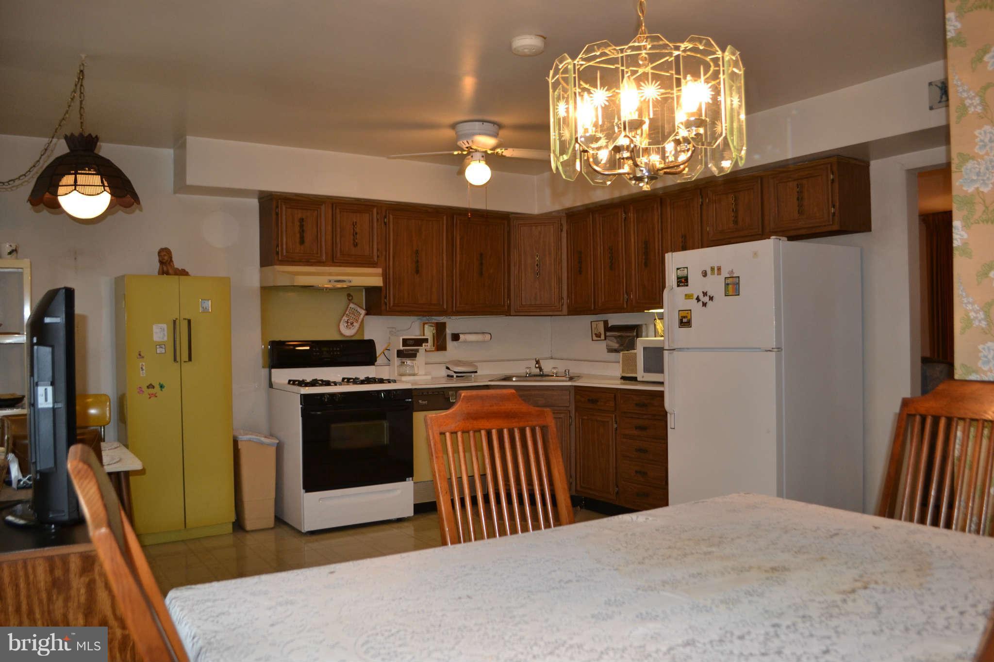 2005 Shore Road Baltimore, MD 21222 - Photo 9 of 26 Kitchen