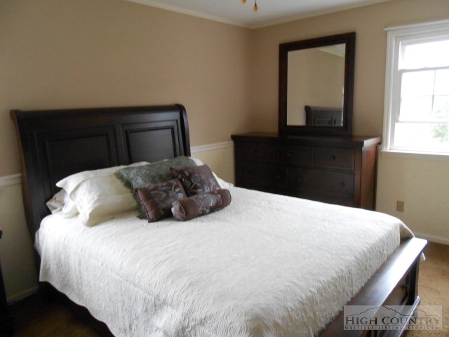 1489 Golf Course Road West Jefferson, NC 28694 - Photo 3 of 21 Gallery Image 3