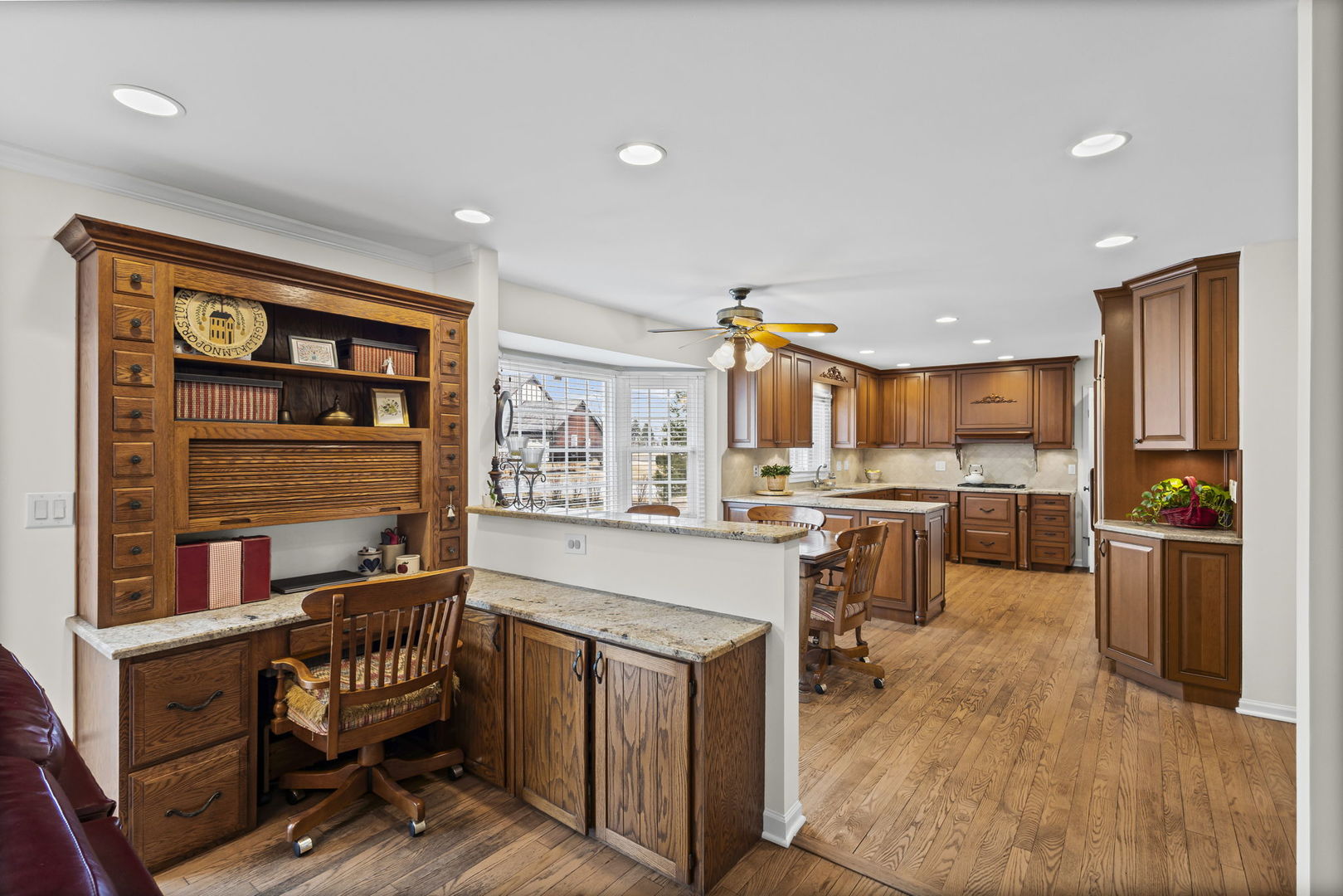 2501 Indian Ridge Drive Glenview, IL 60026 - Photo 13 of 45