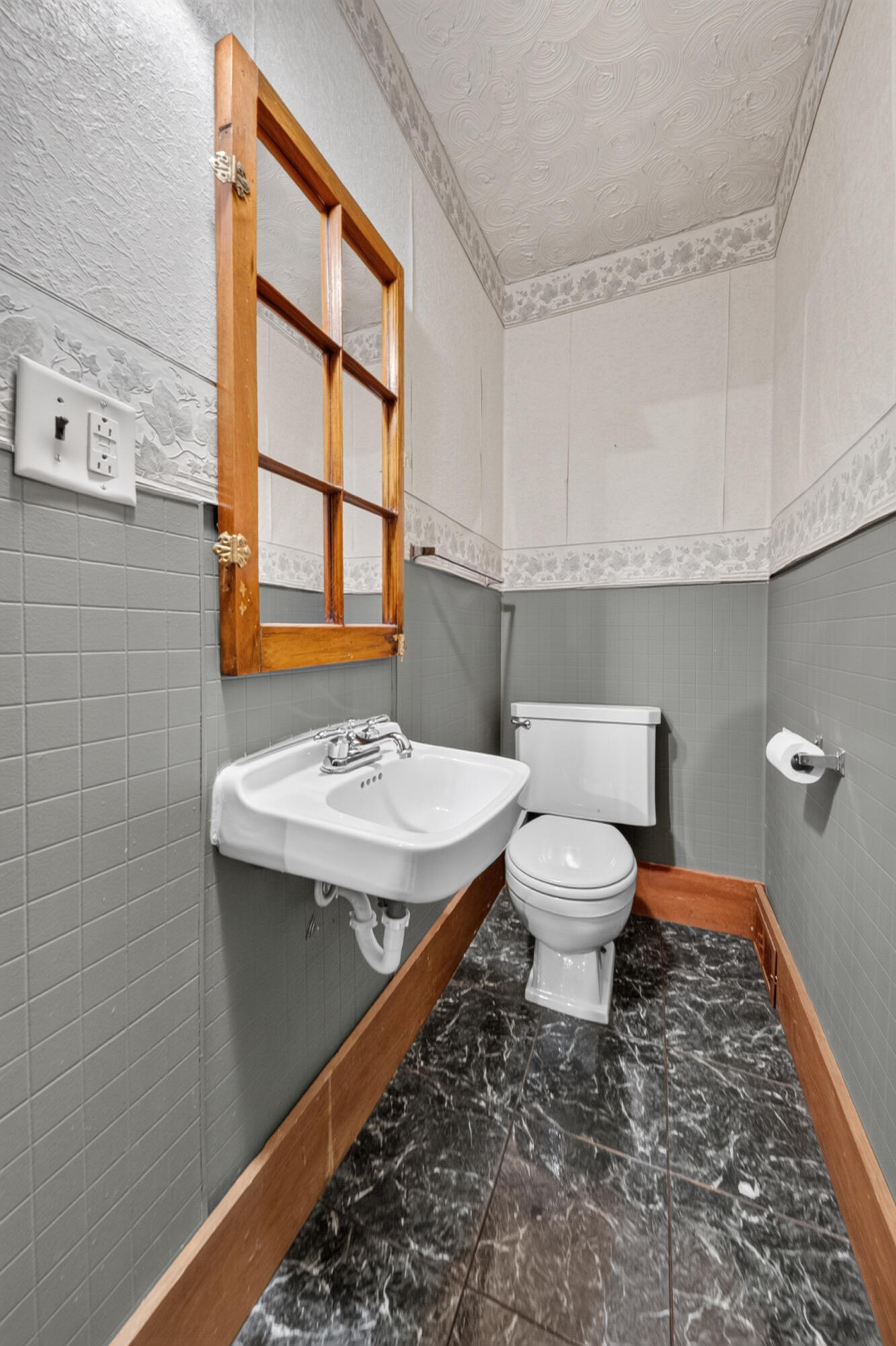 15610 Arnold Road Gregory, MI 48137 - Photo 61 of 90 Half bath 2
