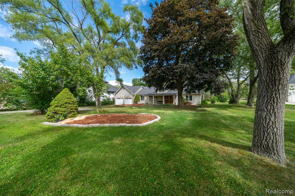 3244 Alpine Road Troy, MI 48084 - Photo 3 of 36