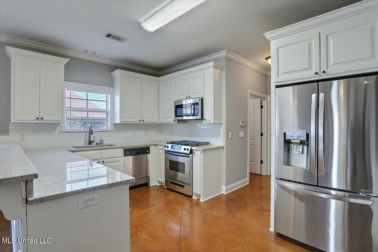 409 Ash Tree Lane Madison, MS 39110 - Photo 11 of 29 09-409 Ash Tree Ln