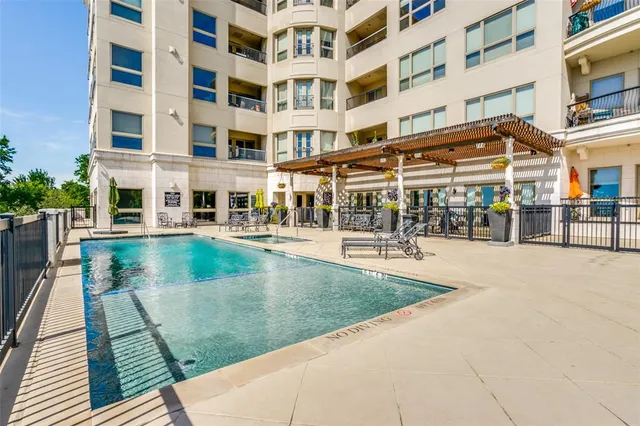 $5,500 | 501 Samuels Avenue, Unit 230, Fort Worth, TX 76102