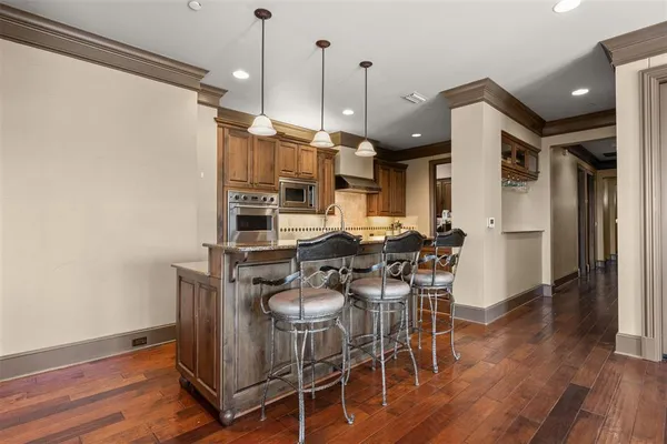 $5,250 | 501 Samuels Avenue, Unit 230, Fort Worth, TX 76102