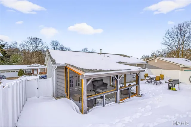 $265,000 | 1827 Hilltop Village Lane, Arnold, MO 63010