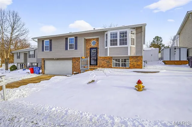 $265,000 | 1827 Hilltop Village Lane, Arnold, MO 63010