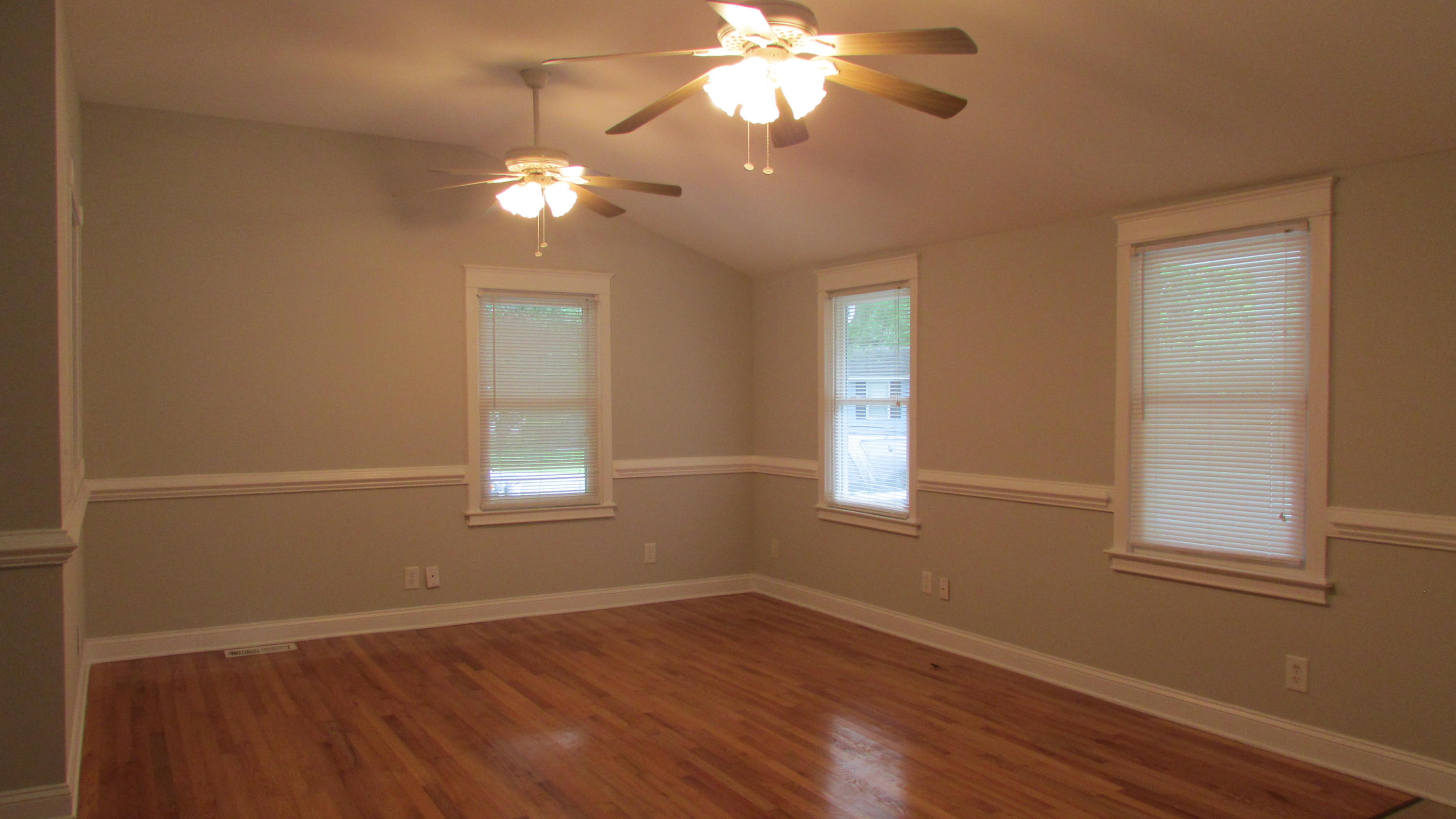 2217 Doris Drive Charleston, SC 29414 - Photo 4 of 17 IMG_1333