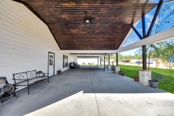 $350,000 | 213 Newman Court, Conroe, TX 77303