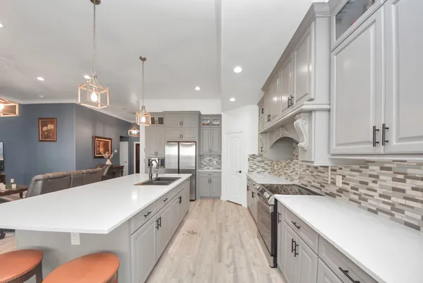 $350,000 | 213 Newman Court, Conroe, TX 77303