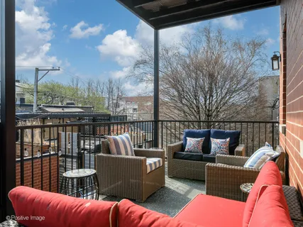 $875,000 | 2143 North Racine Avenue, Unit 2, Chicago, IL 60614